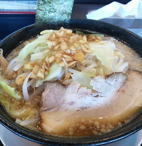 越谷市　ラーメン　川崎屋　野菜醤油ラーメン