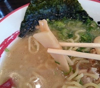 まめぞうラーメン　メンマ